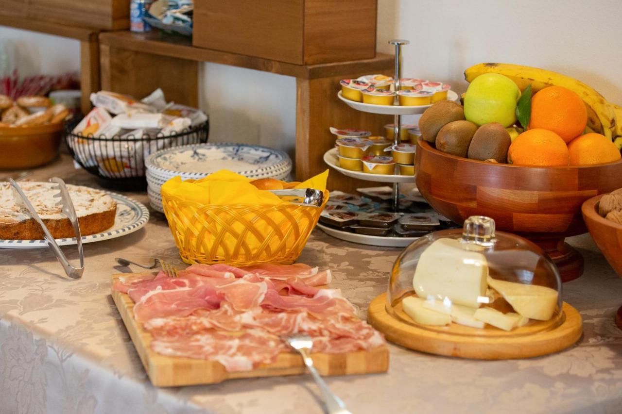 Il Casolare Bed & Breakfast Gradara Luaran gambar